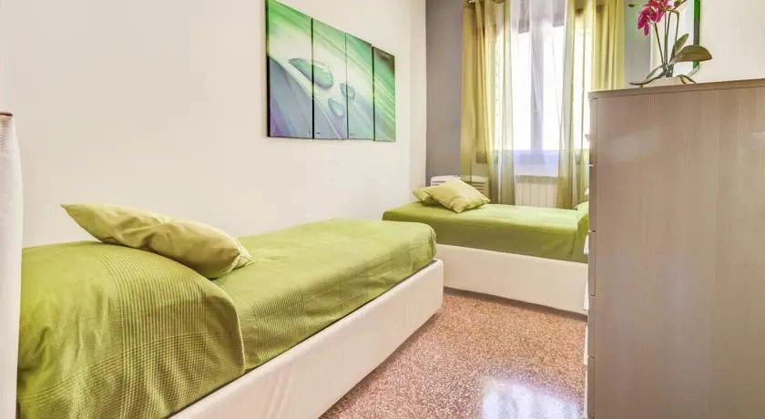 Venice Garden Apartments