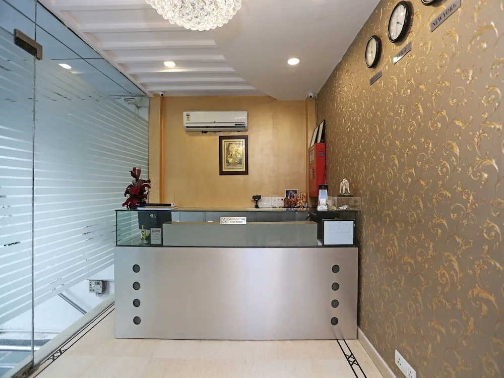 OYO 1245 Hotel Amby Inn