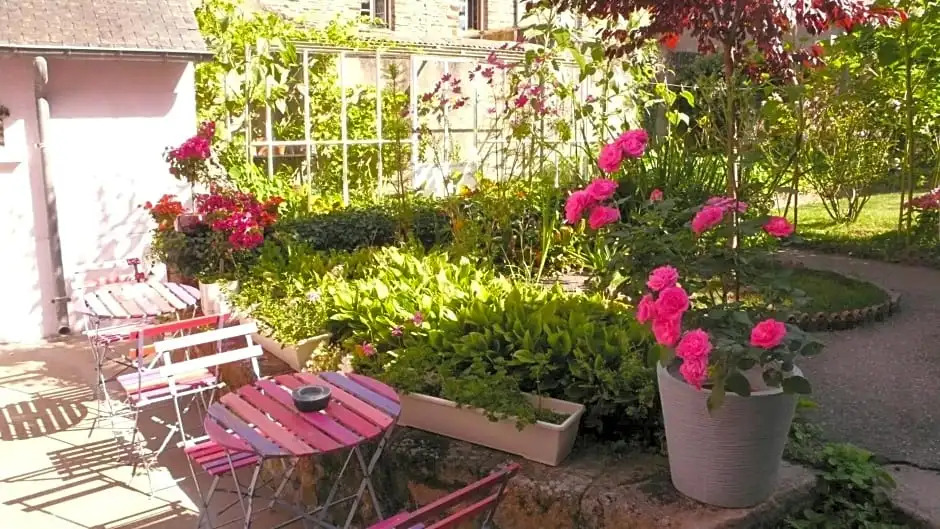 Villa Mons