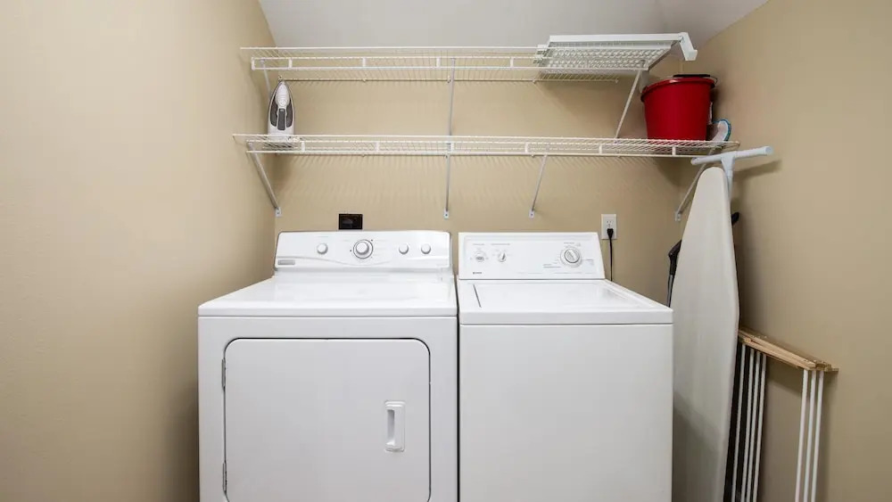 Turnberry 8566 (2G) - 3BR 2.5BA - (10)