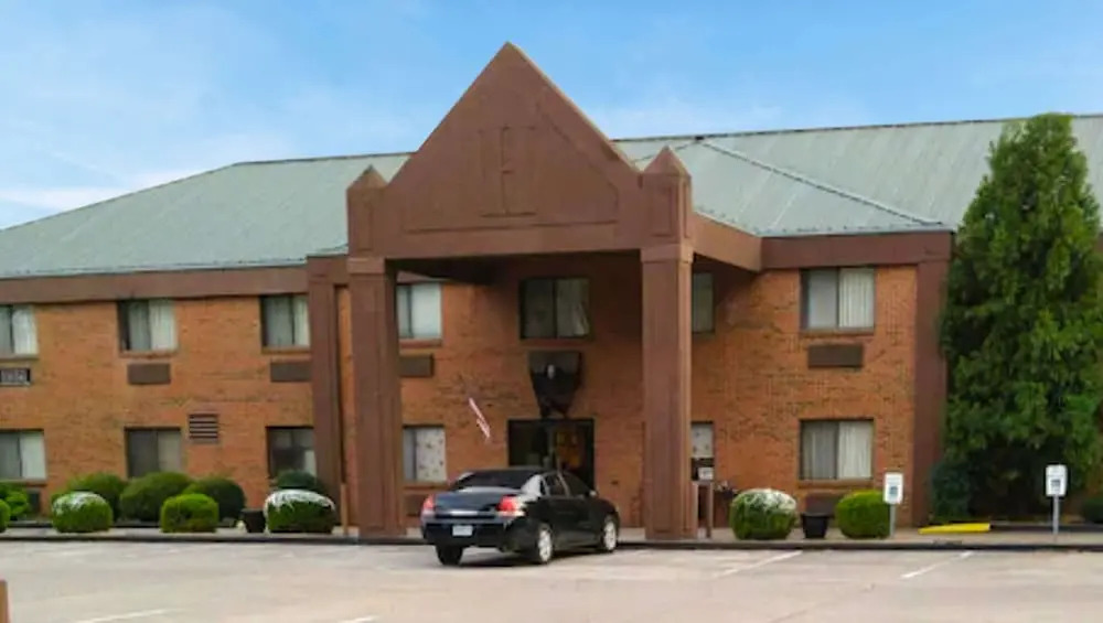 Heritage Place & Suites