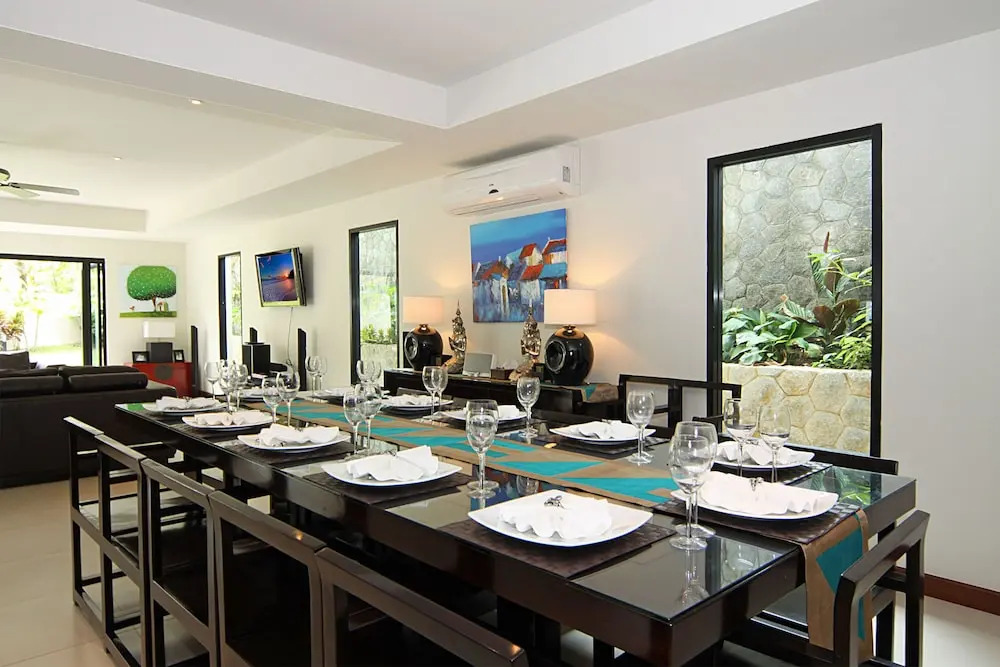 Villa Narumon 5 Bed Staffed Property with In House Chef and Free Electricity