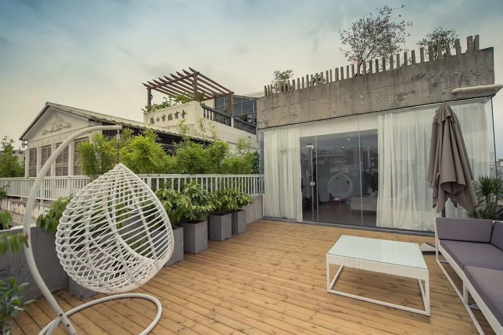 Zizai Music B&B(Qilou Old Street Branch)
