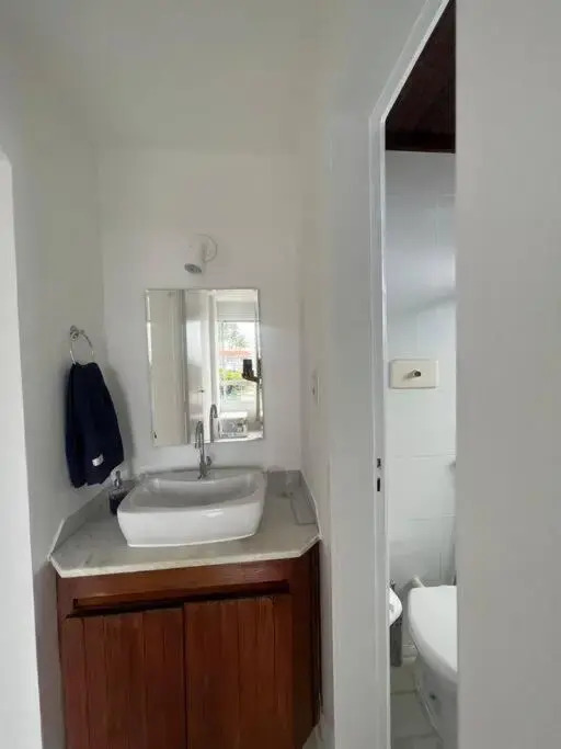 1/4, sala. Porto da Barra.
