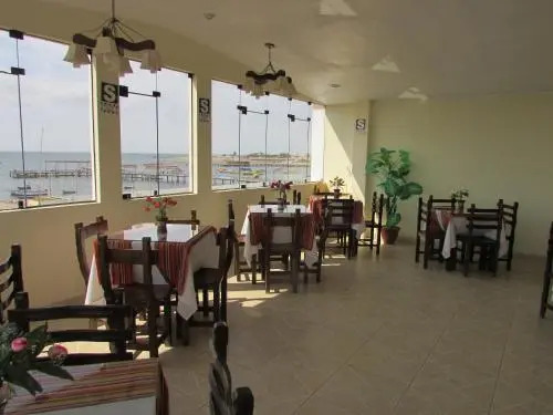 Brisas de la Bahia Hotel
