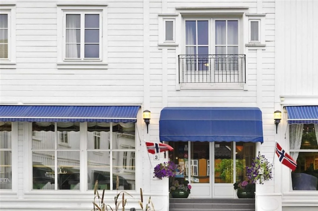 Home Hotel Grimstad