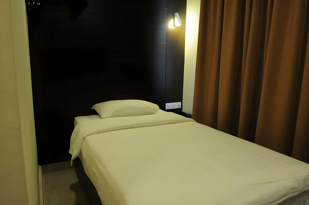 Cathay Hotel