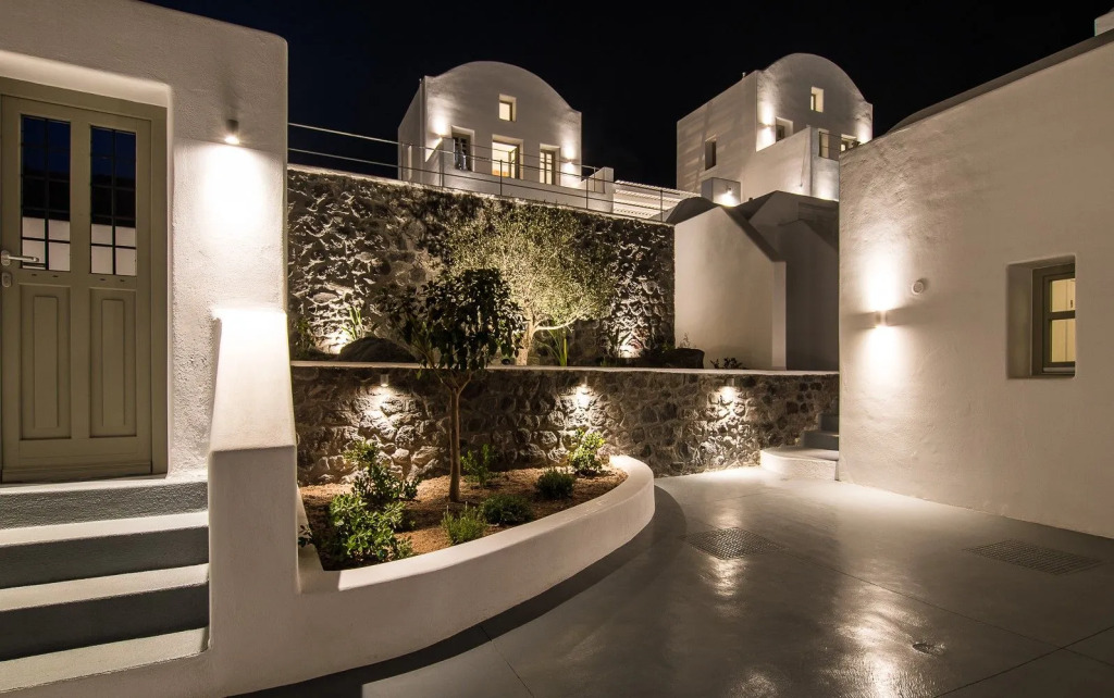 CAPE 9 Villas & Suites