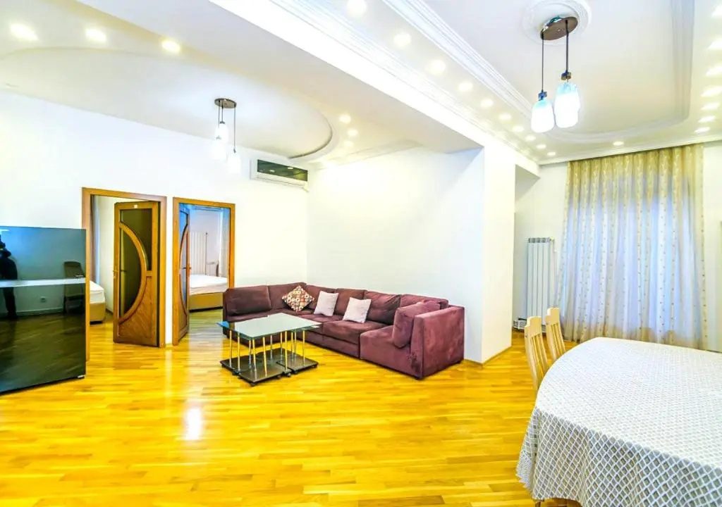 7 Bedroom Apartment on LEYLEK - Nİzami st.