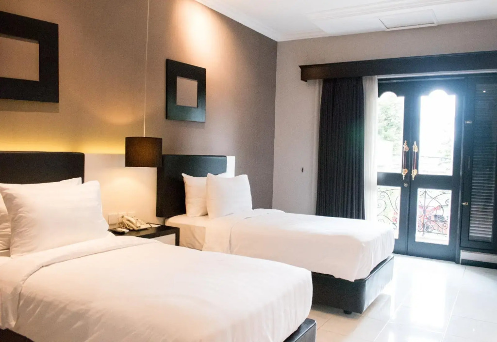 Luminor Hotel Jember By WH
