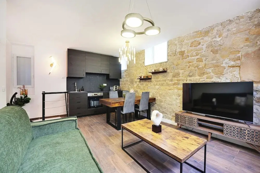 Charming Apartment - AC- 2bd/8p - Port Royal