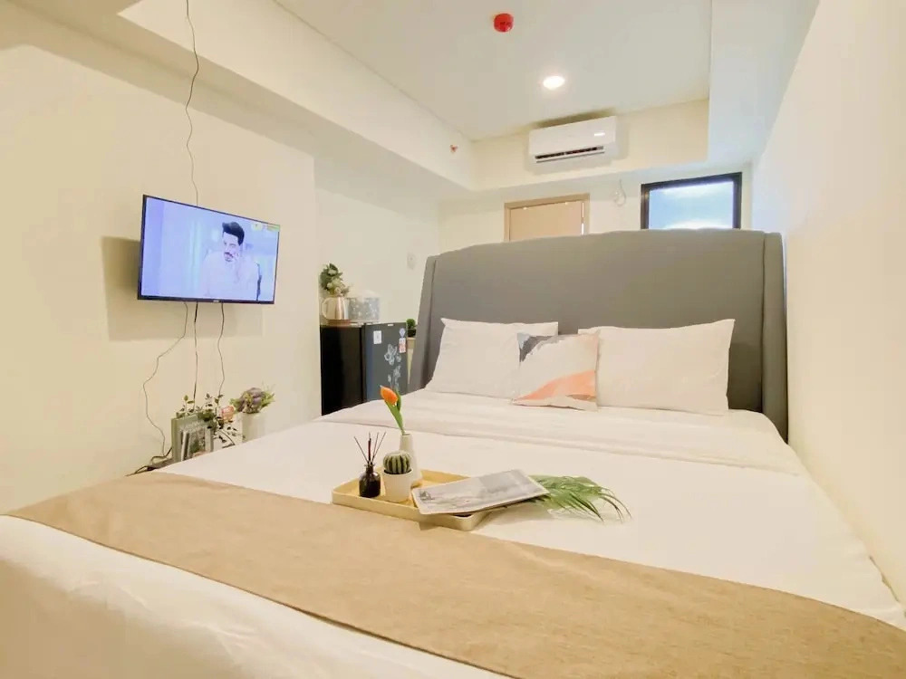 Comfortable And Minimalist Studio At Apartment Meikarta District 1