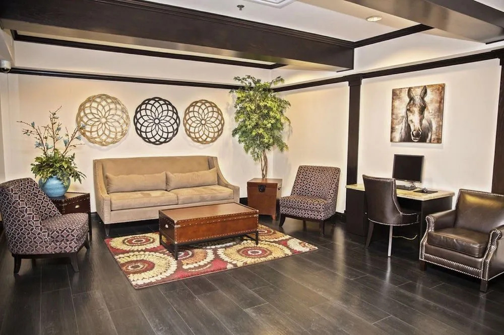 StripViewSuites at Jockey Club