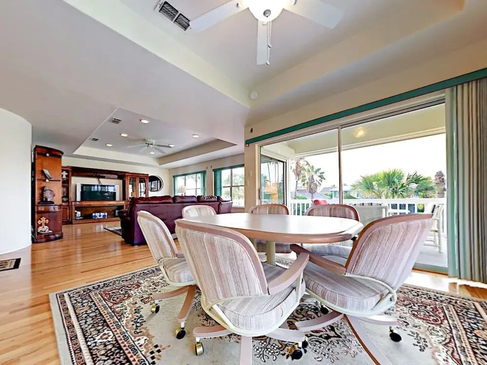 127 E Kingfish Street Home 3 Bedrooms 3 Bathrooms Home