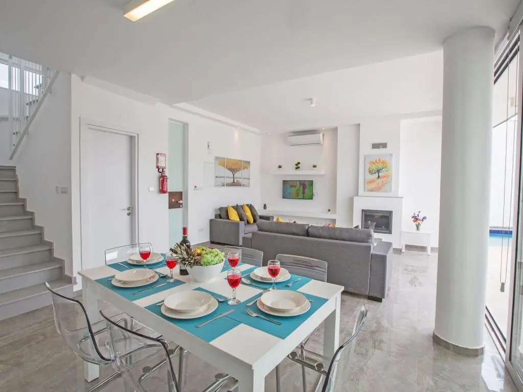 Villa Olive Bronze, Luxurious 2Bdr With Pool, Close To Protaras Strip And Beach