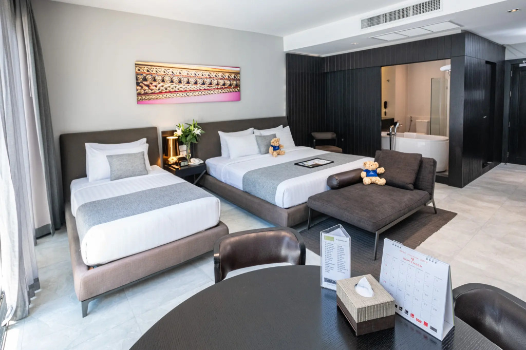 S Ratchada Leisure Hotel