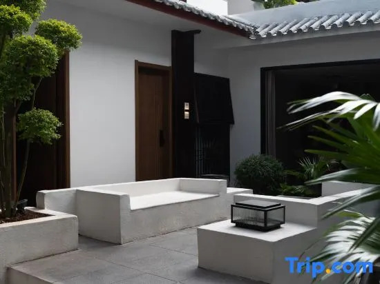 Yunxi Designsr resort countyard