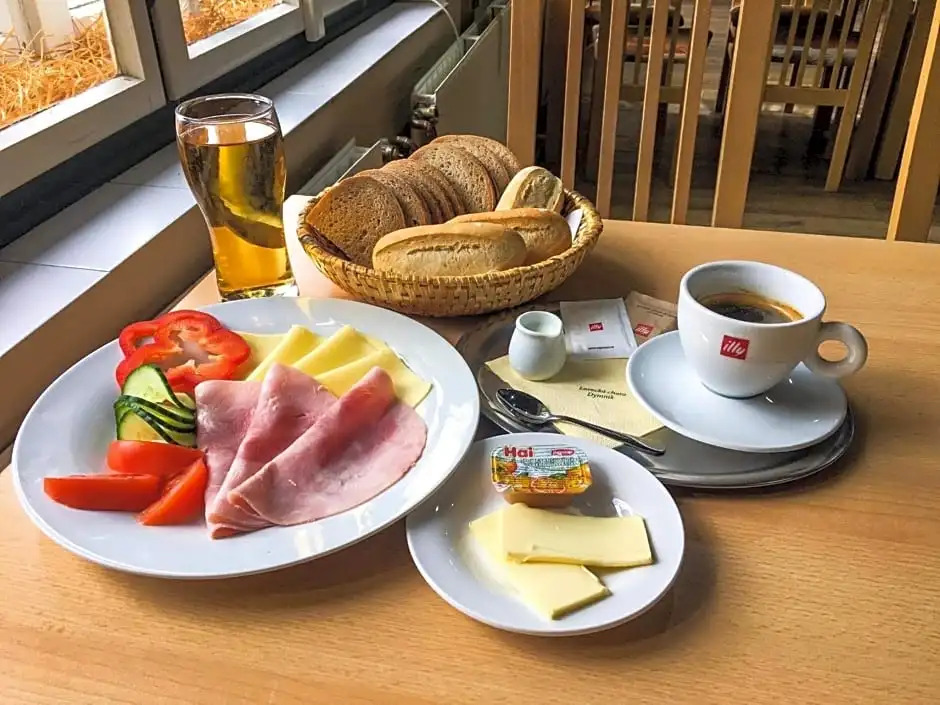 Hotel Dymník