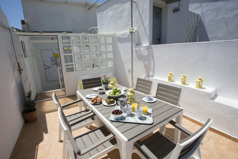 SingularStays Catalina