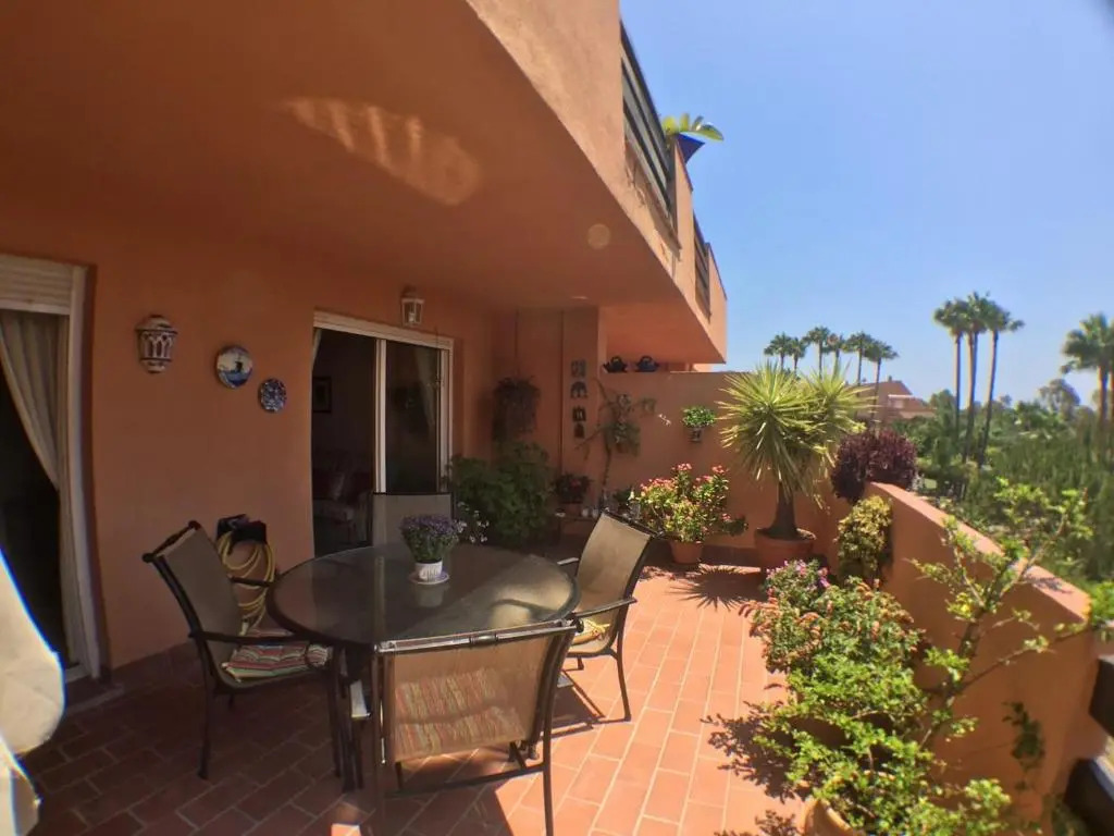 2236-Lovely groundfloor with pool view