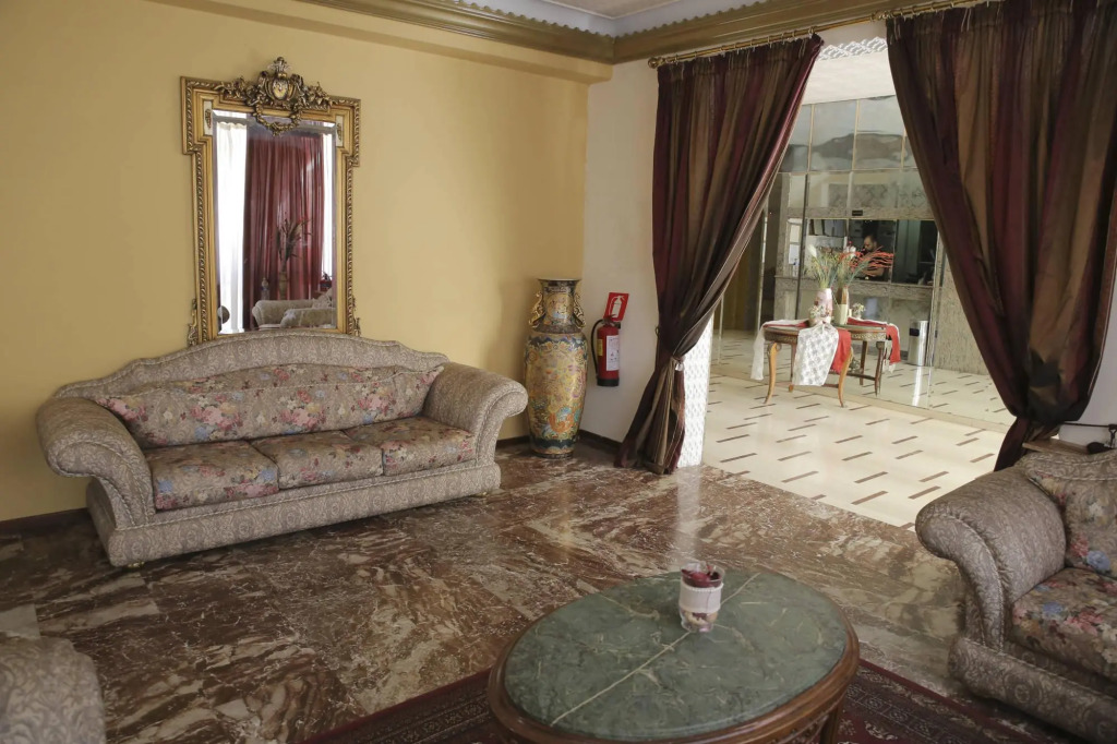 Hotel Anesi