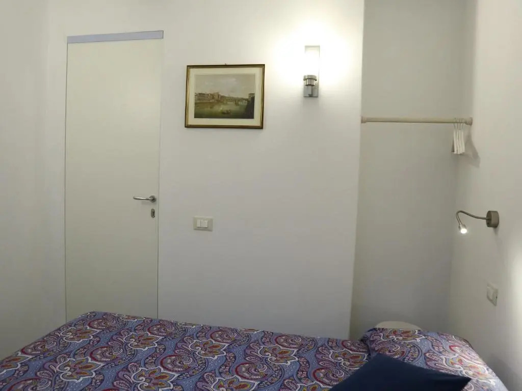Casa GiGio 011030-LT-0223