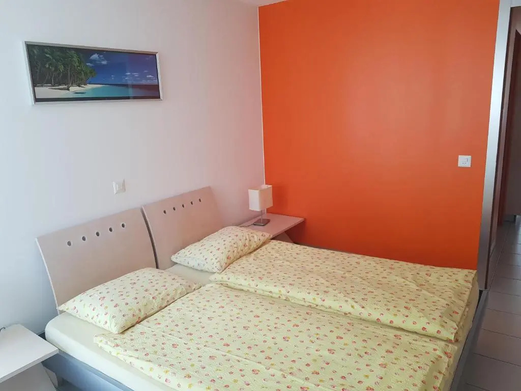 Ferienwohnung Zayetta Orange Cube Nr. 11a