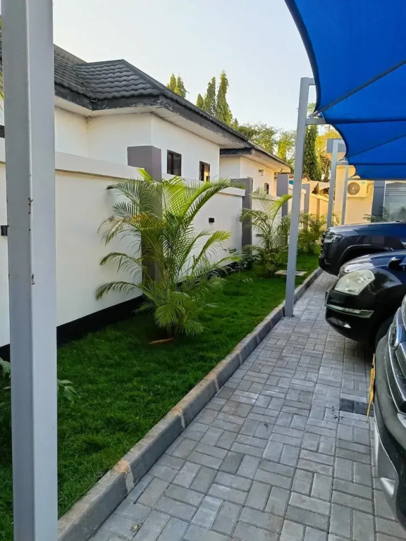Miramonti Hotel - Dar es salaam