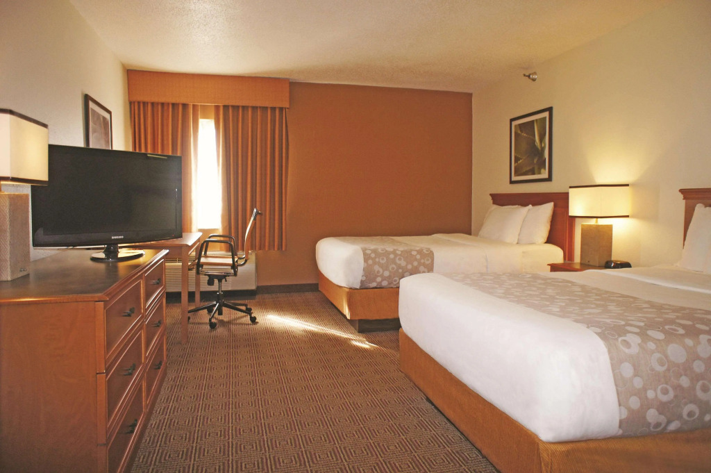 La Quinta Inn Kansas City North