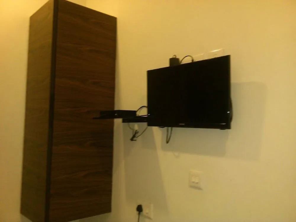 FabHotel Harsh Paradise - Malviya Nagar