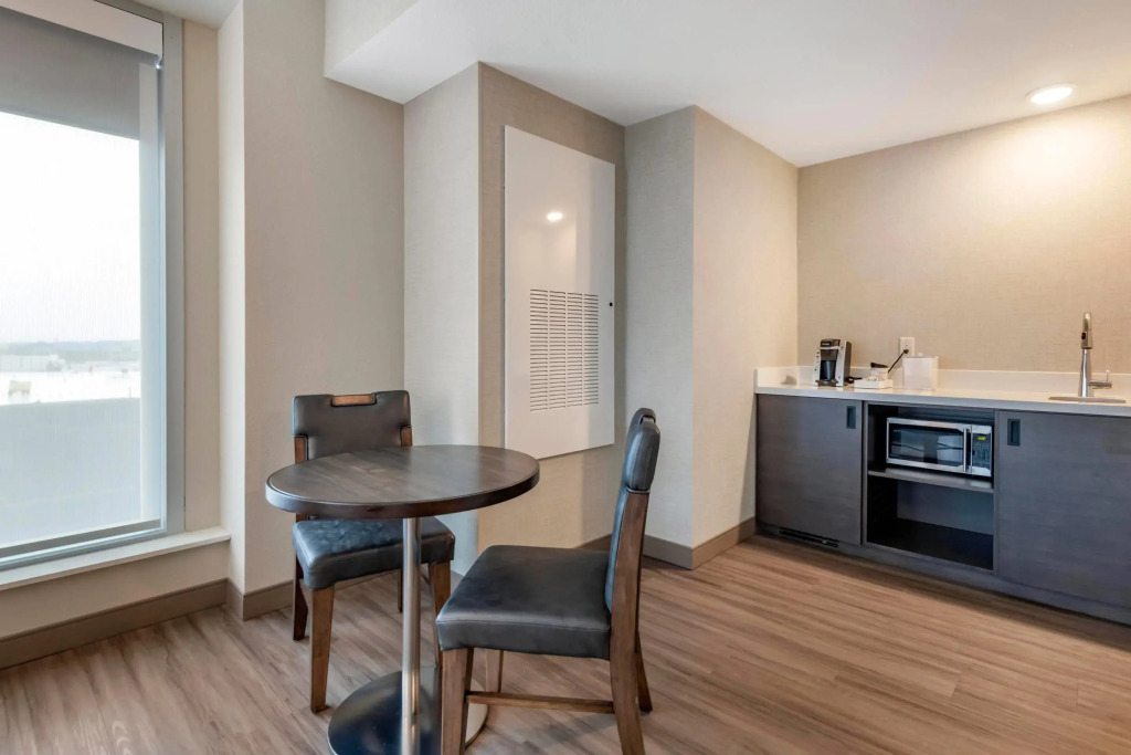 Cambria Hotel Bloomington Mall of America Minneapolis Airport