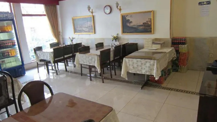 Theran Sasan Hotel