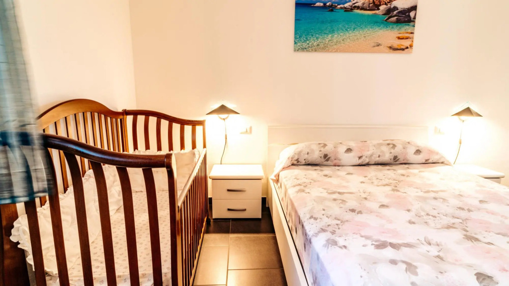 Welcomely - Senyera Apartment