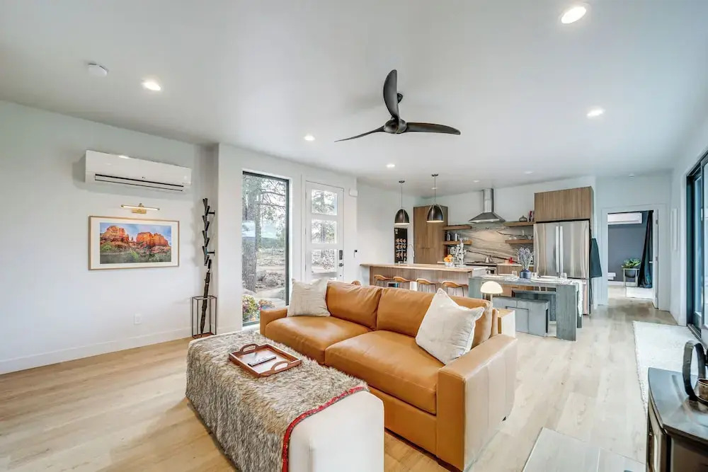 Modern Cabin Living! Mtn-view Gem in Munds Park