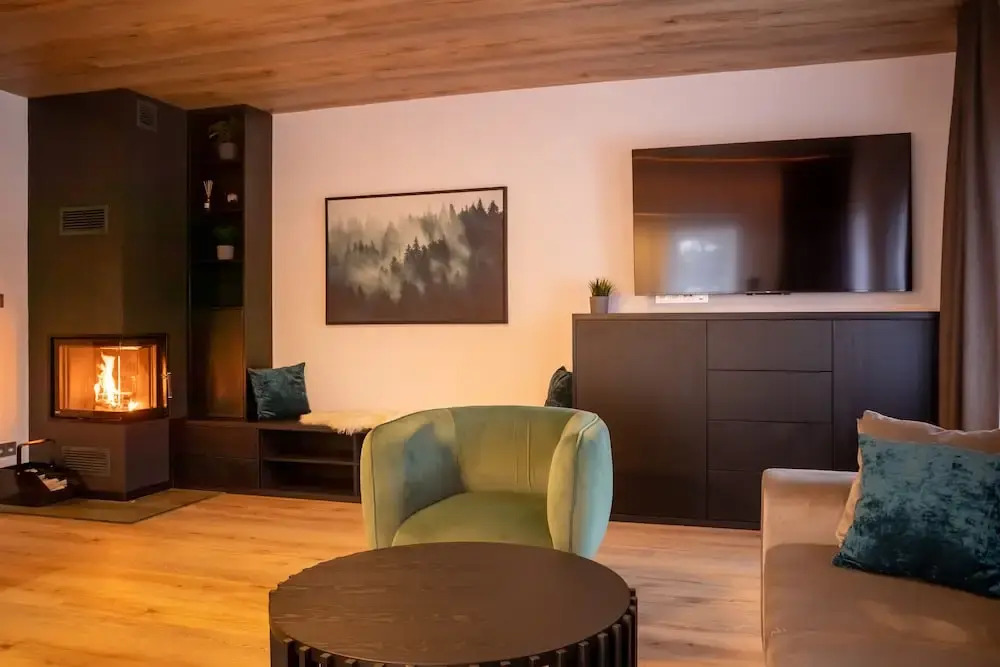 Hillside No. 18