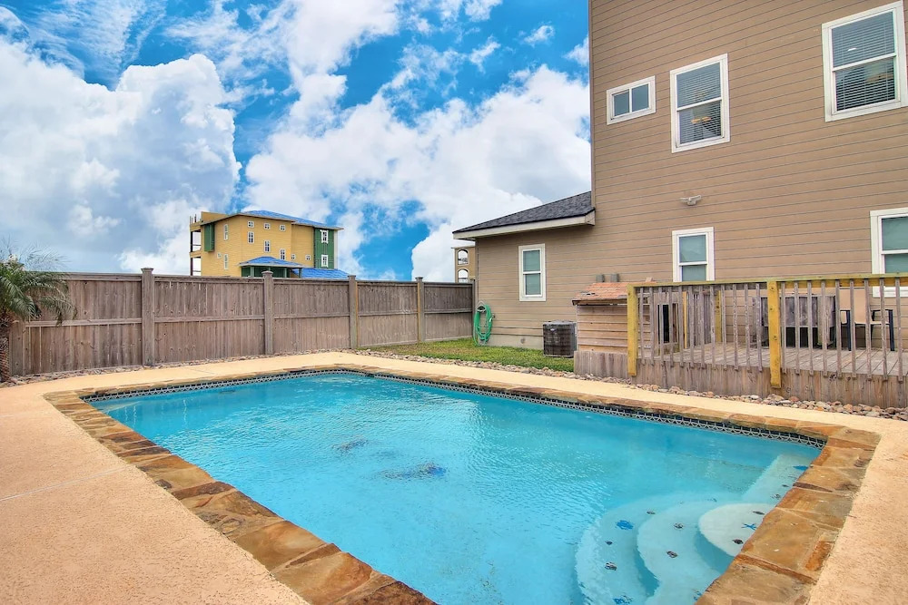 All Waves No Worries 3Br Home