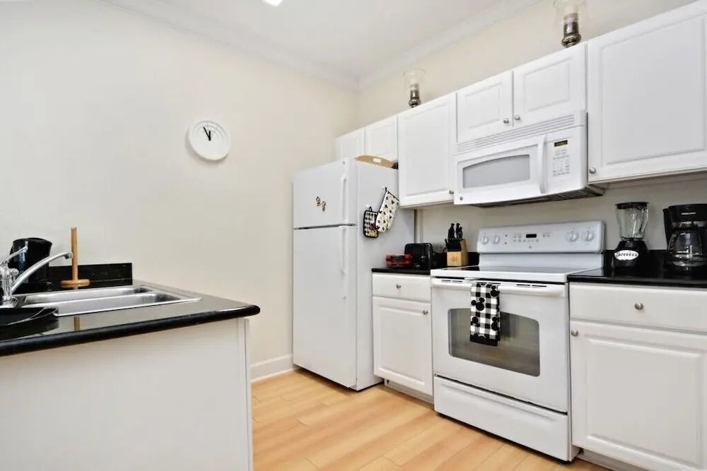 3 bedroom villa - accommodate 8 guests