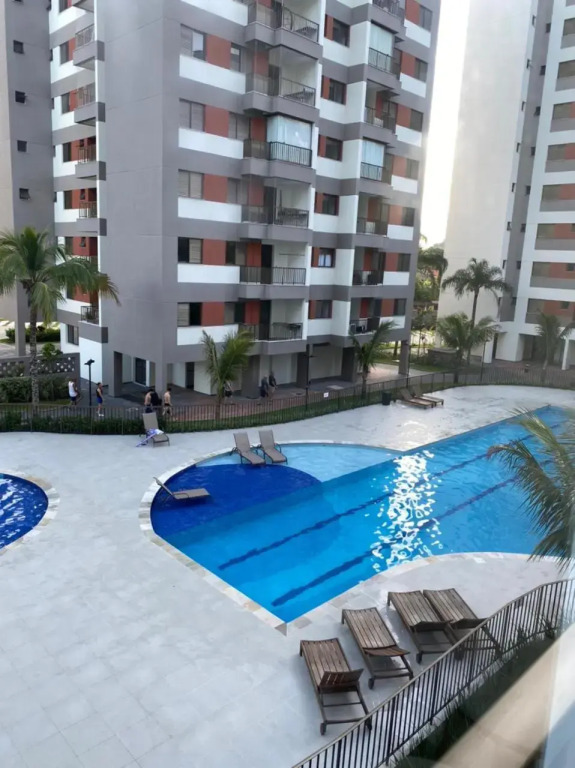 Apartamento em condominio praia clube
