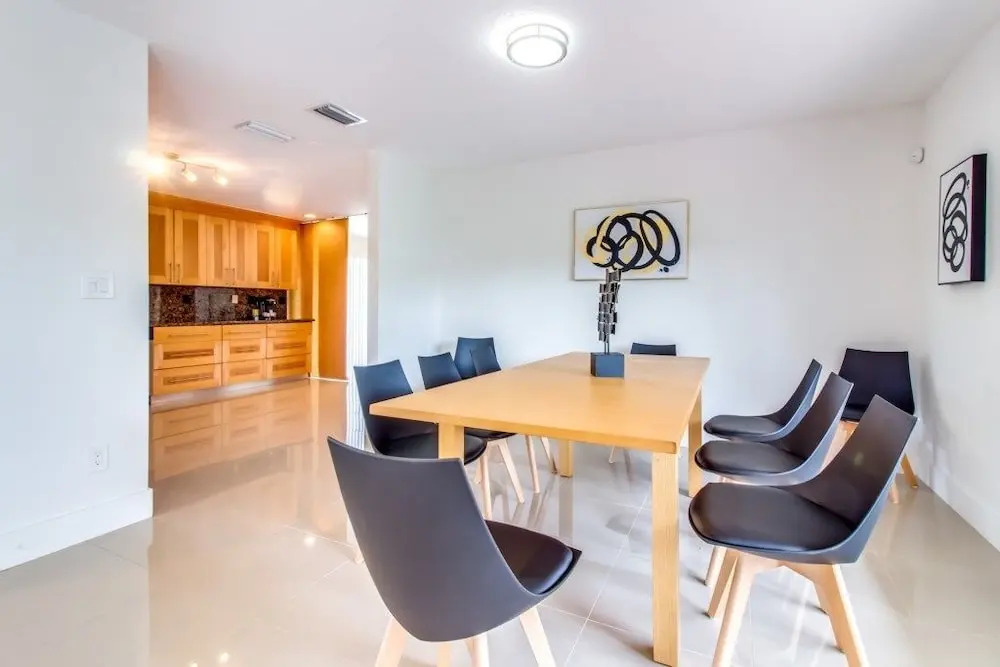Casablanca - 5 Br Villa