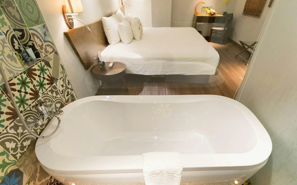 Silverland Sakyo Hotel