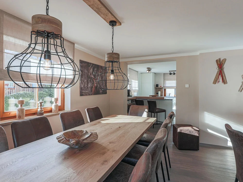 Luxurious Chalet Near Ski Lift in Hopfgarten