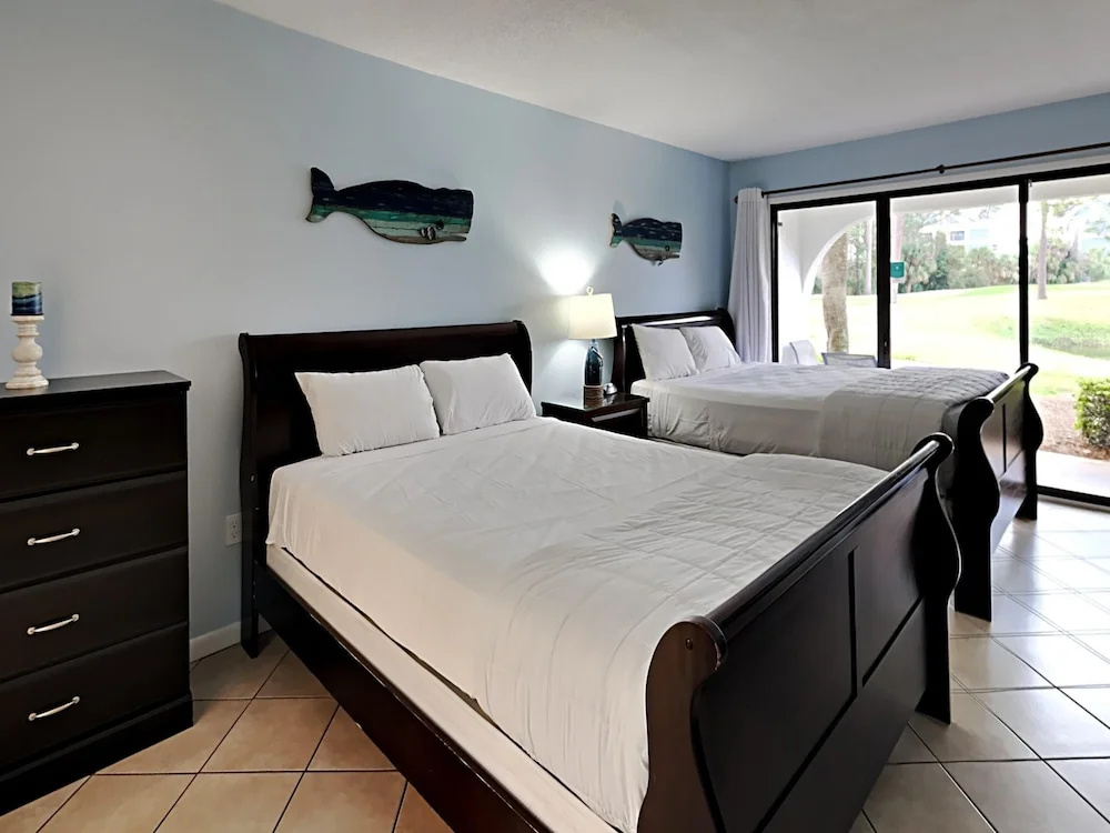 Edgewater Villa #704