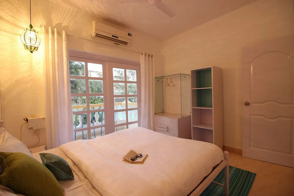 OYO 9788 Home 1 BHK Near LPK Waterfront