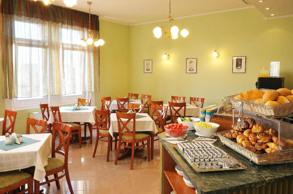 Baross Hotel by Mellow Mood Hotels