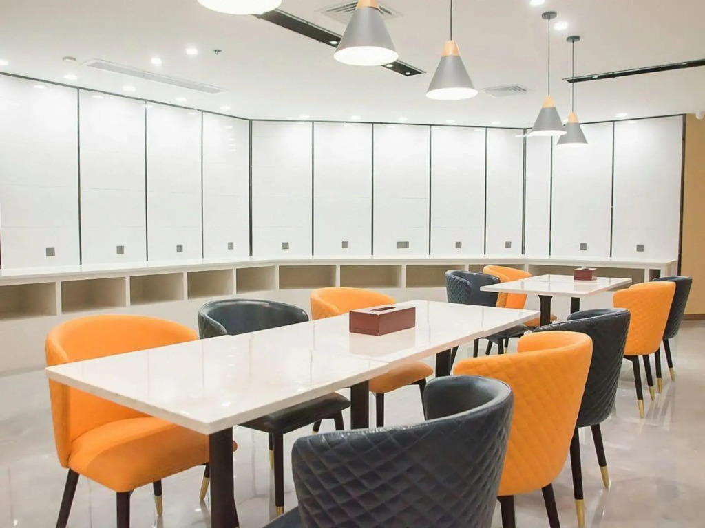 Xingyue Electric Sports Hotel (Dongguan Changping Baihua Times Square Branch)