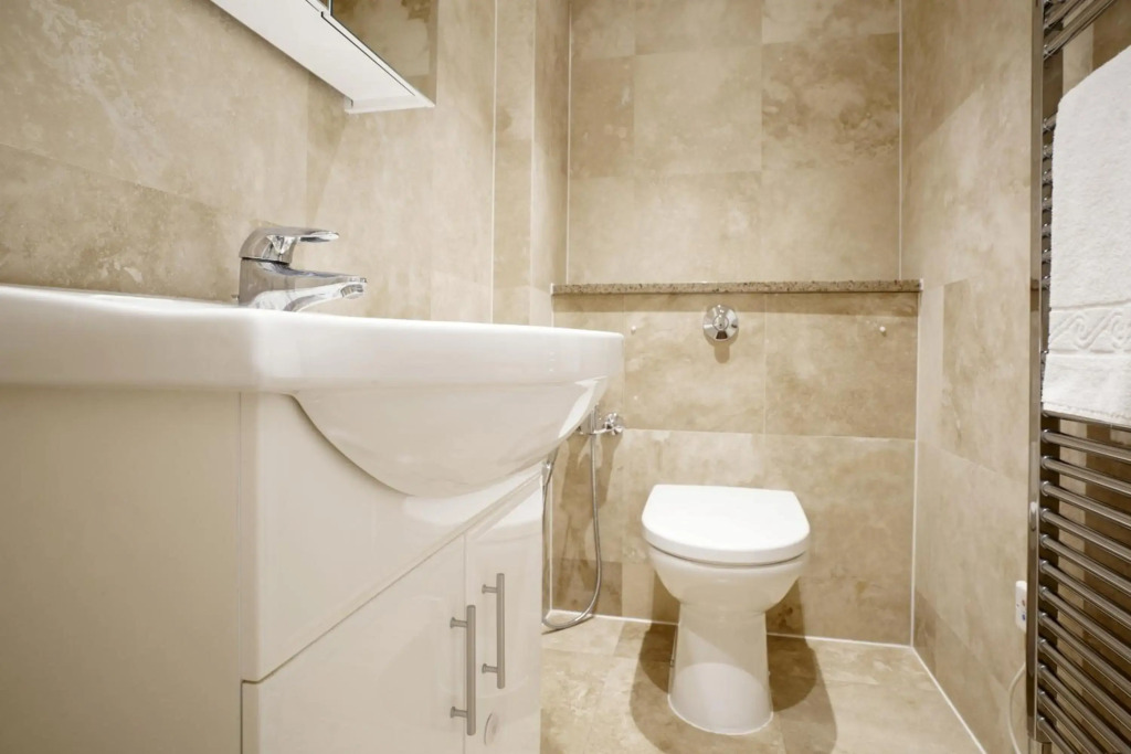Queensgate Court Apartments