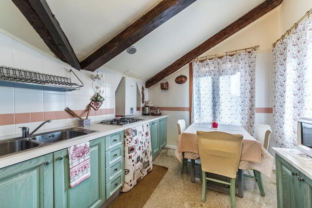 Emanuela's Flat