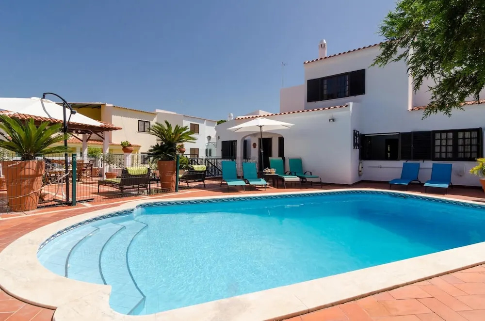 Large 5BR Villa in Albufeira Relax & Enjoy