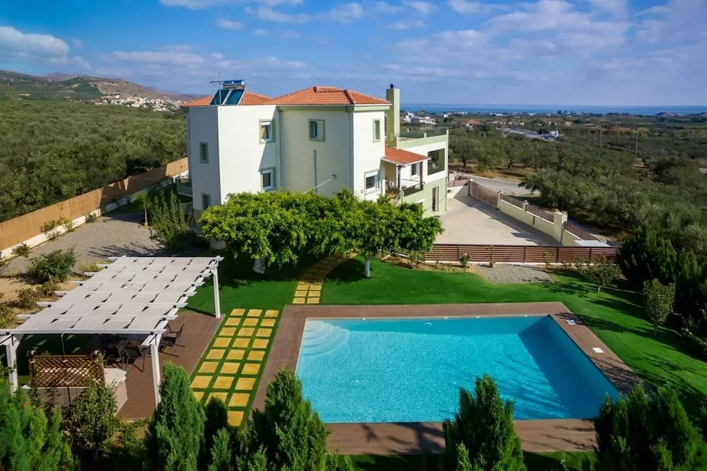 Villa Dimokratia