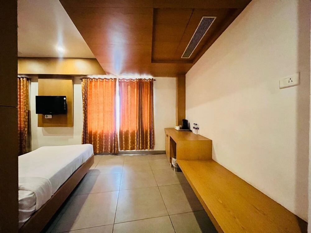 PLA Rathna Residency Trichy